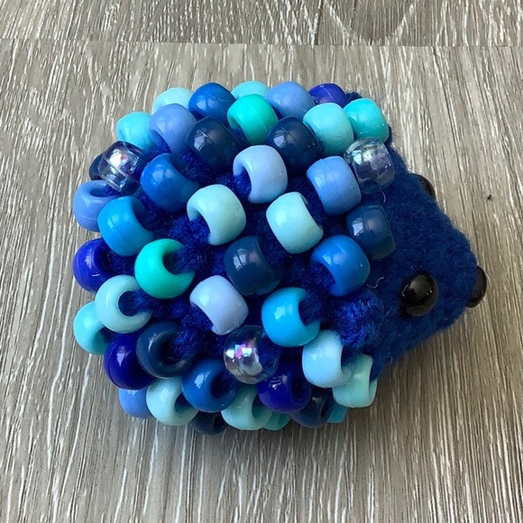Dark Blue Beaded Crochet Fidget Hedgehog Toy - Picture 2 of 7